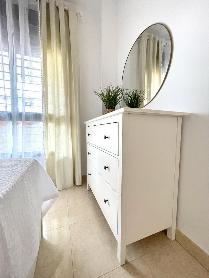 Gatu El Arrecife - Apartamento A 2 Minutos De La Playa En El Puerto De Santamaria , Preferente Mayores De 25 Anos Y Familias Ел Пуерто де Санта Мария Екстериор снимка